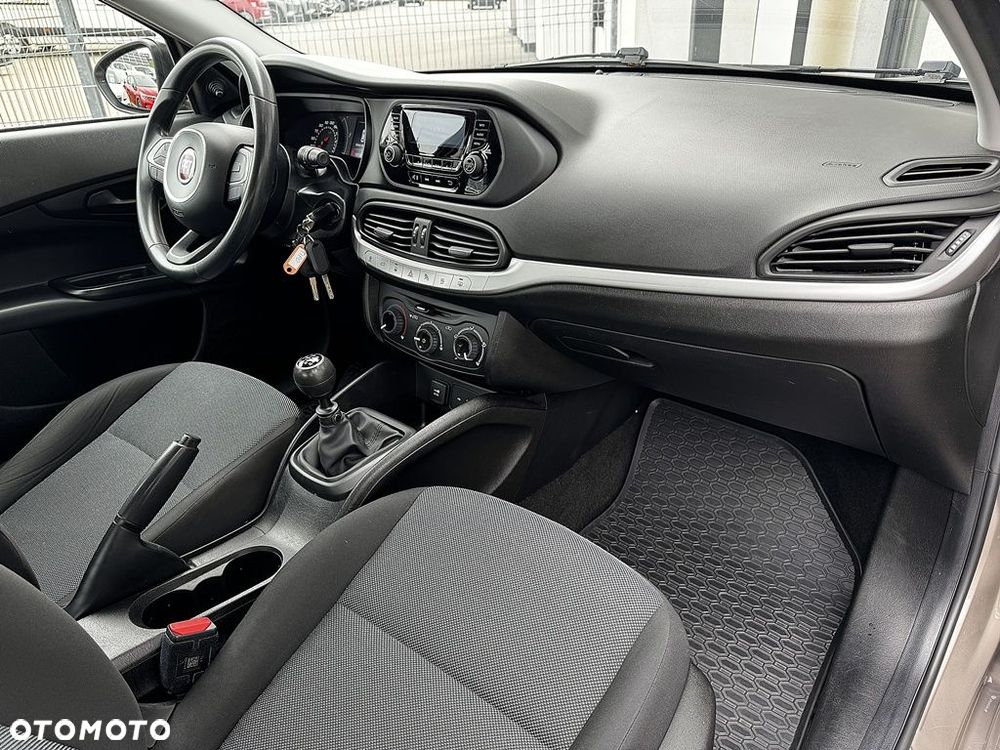 Fiat Tipo 1.4 16V Easy EU6d - 9
