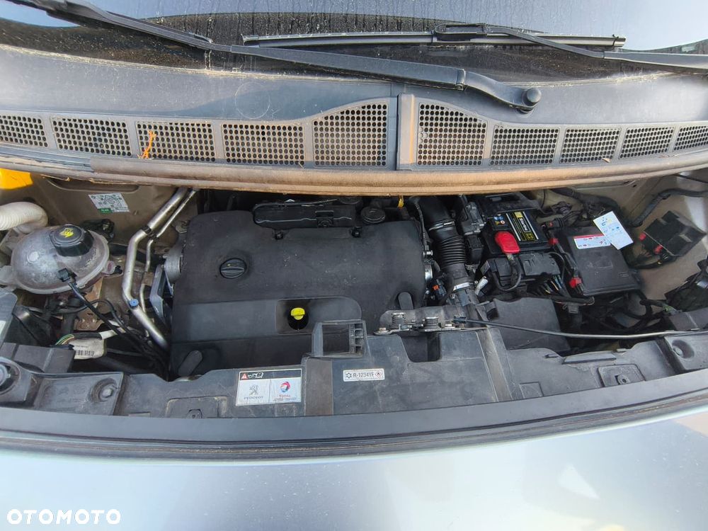 Peugeot Traveller L1 2.0 EAT6 Business - 20