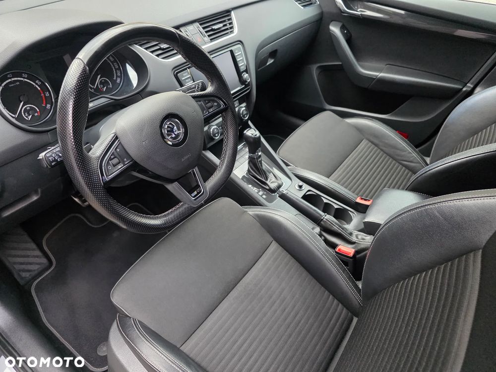 Skoda Octavia 2.0 TSI RS DSG - 8