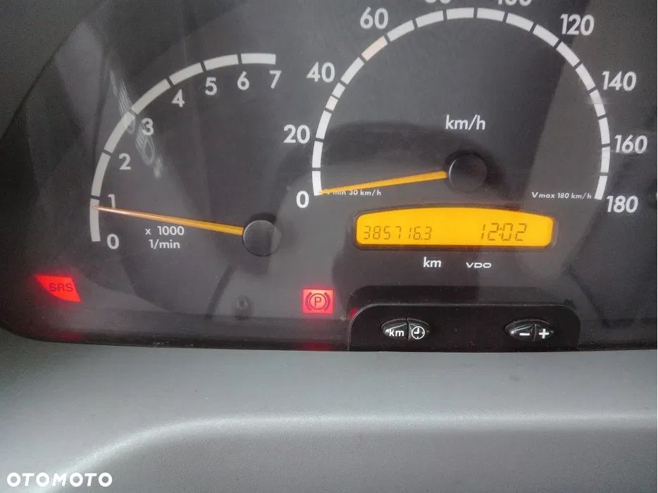 Mercedes-Benz Sprinter - 7