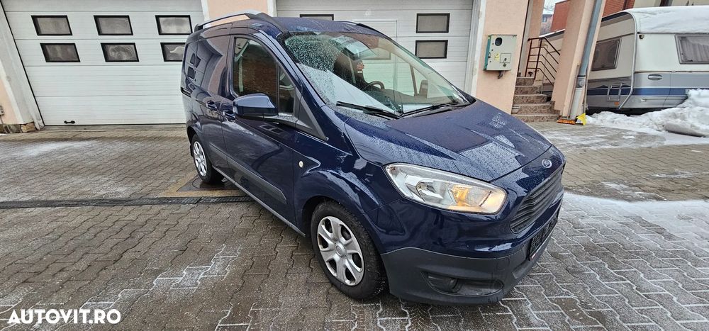 Ford Transit Courier - 15