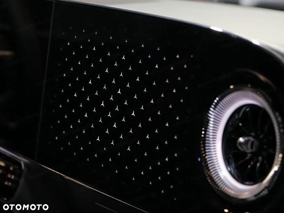 Mercedes-Benz CLA 200 mHEV 4-Matic 8G-DCT - 12