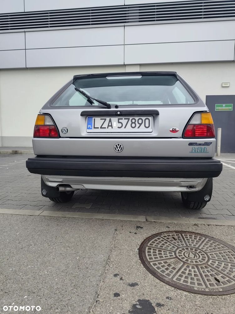 Volkswagen Golf 1.3 - 7