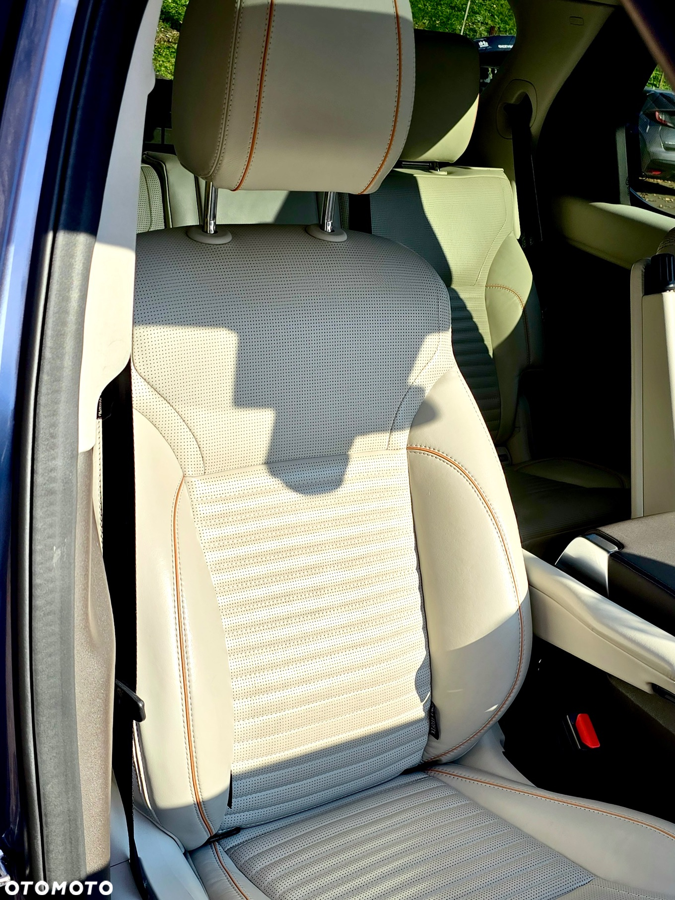Land Rover Discovery V 2.0 SD4 HSE - 30
