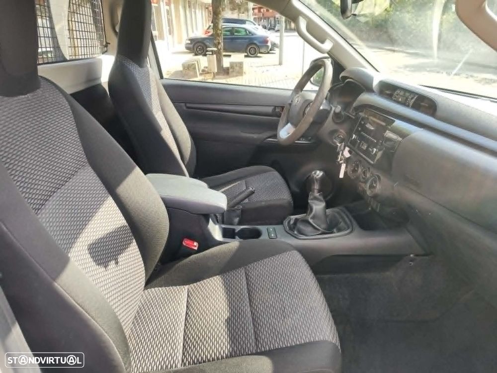 Toyota Hilux - 9