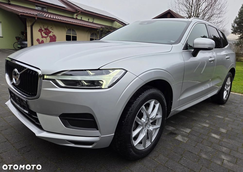 Volvo XC 60 D4 Momentum Pro - 4