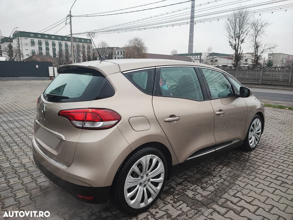 Renault Scenic TCe 130 Dynamique - 4