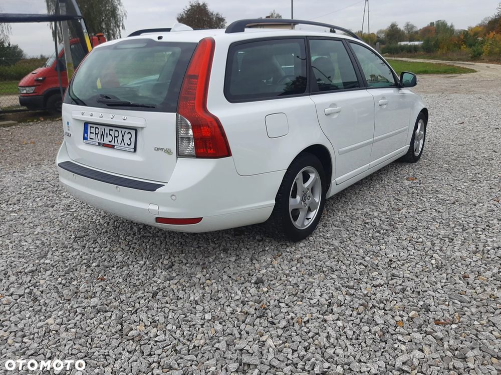 Volvo V50 D2 Kinetic - 8