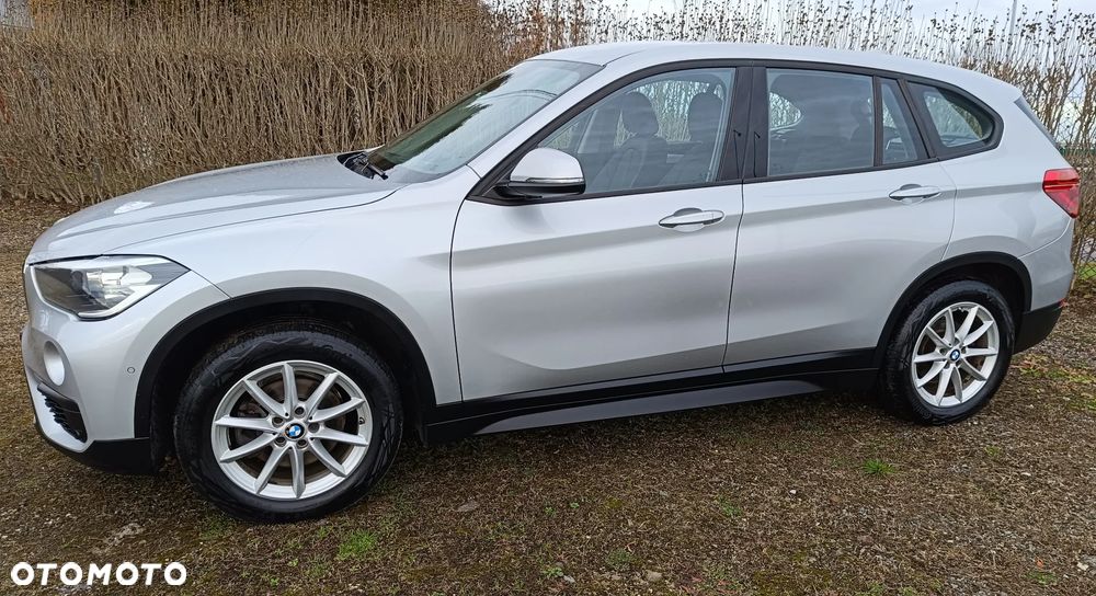 BMW X1 sDrive16d Sport Line - 11