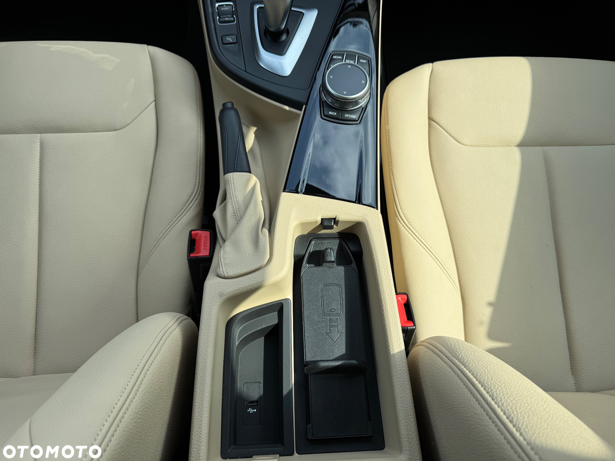 BMW 3GT 320i xDrive Luxury Line - 33