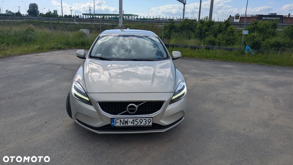 Volvo V40 D2 Drive-E Momentum - 3