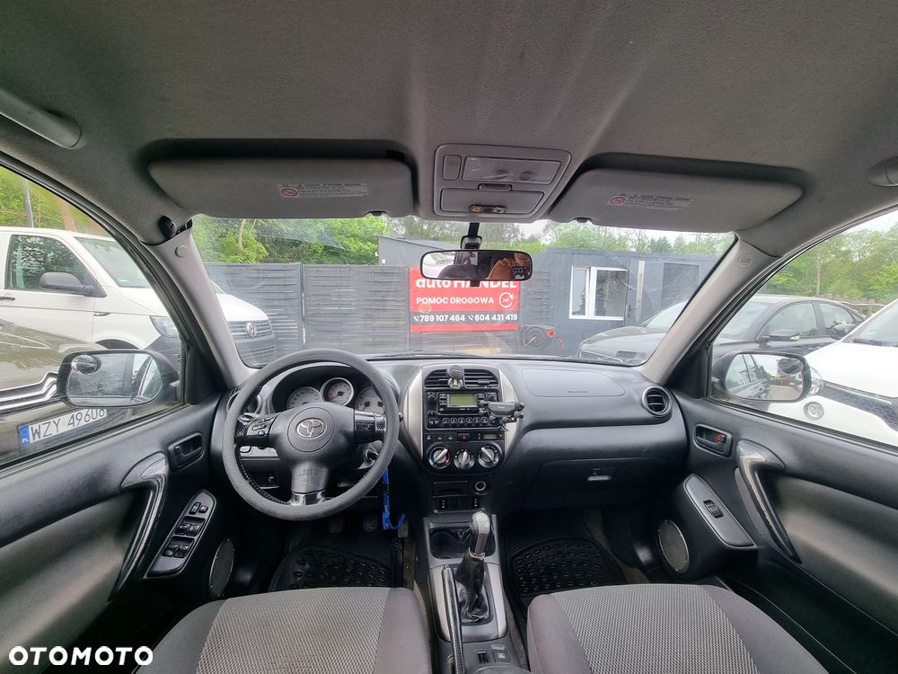 Toyota RAV4 2.0 VVT-i Sol - 18