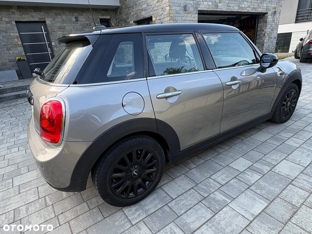 MINI Cooper Standard - 4