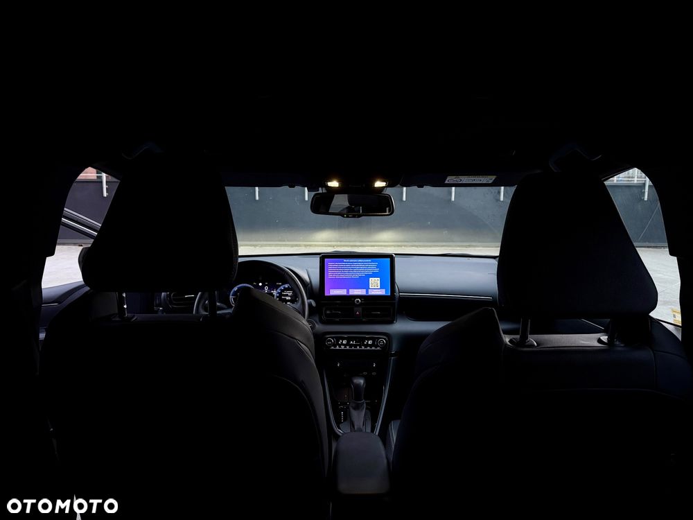 Toyota Yaris Hybrid 1.5 Executive - 12