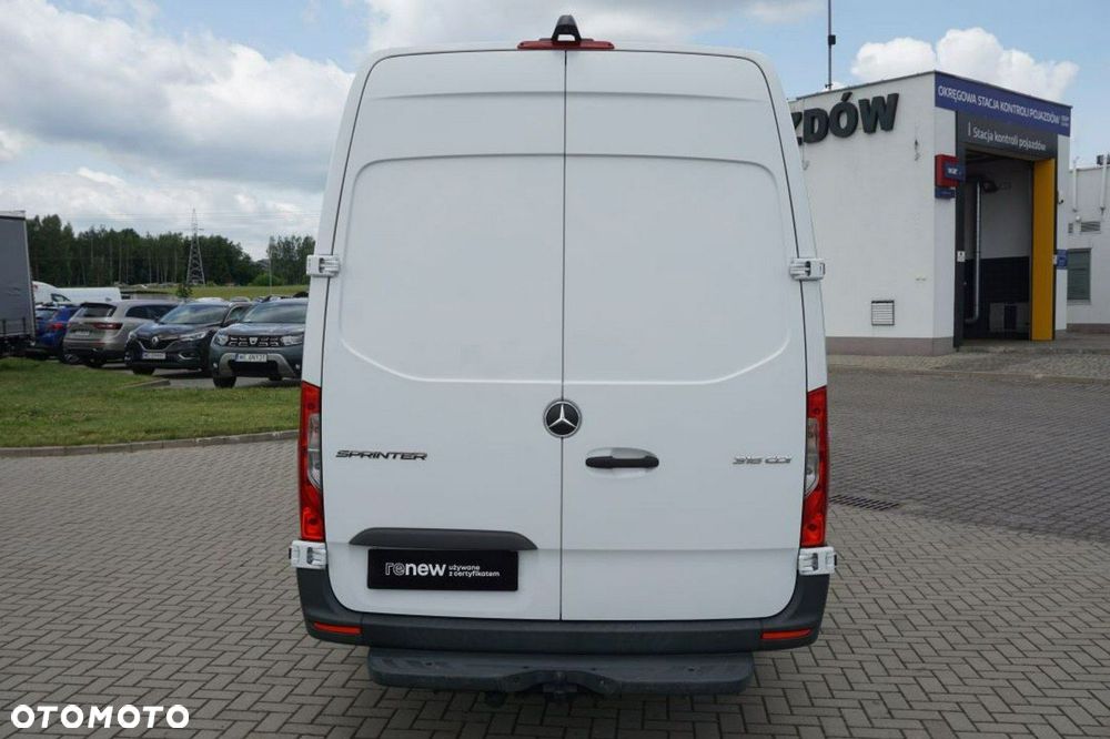 Mercedes-Benz Sprinter - 6