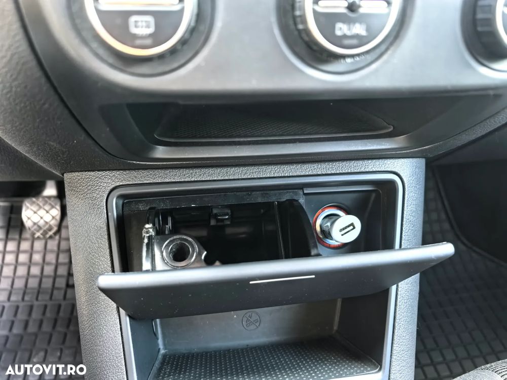 Volkswagen Golf Plus 1.9 TDI Trendline - 10