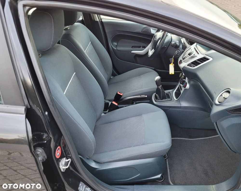 Ford Fiesta 1.25 Trend EU5 - 19