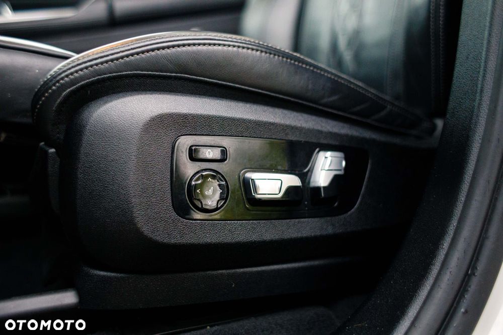 BMW X7 xDrive40i - 29