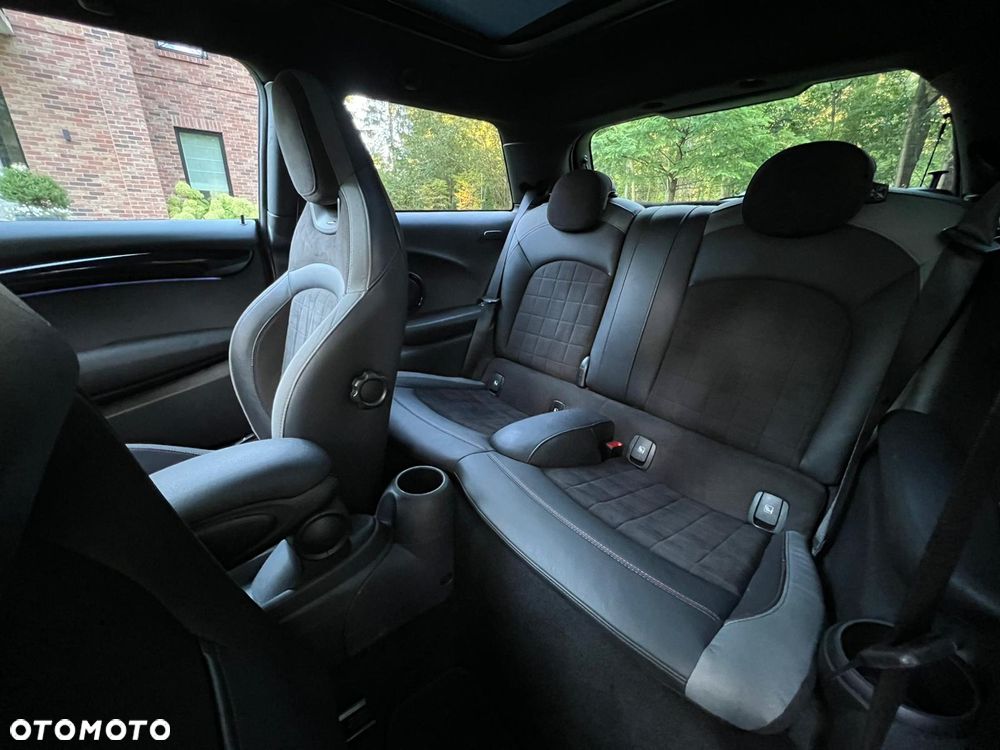 MINI Cooper S John Works Trim - 10