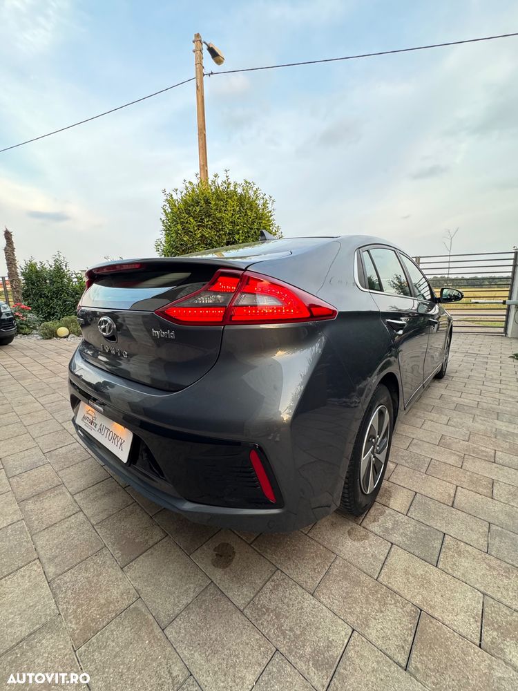 Hyundai IONIQ - 9
