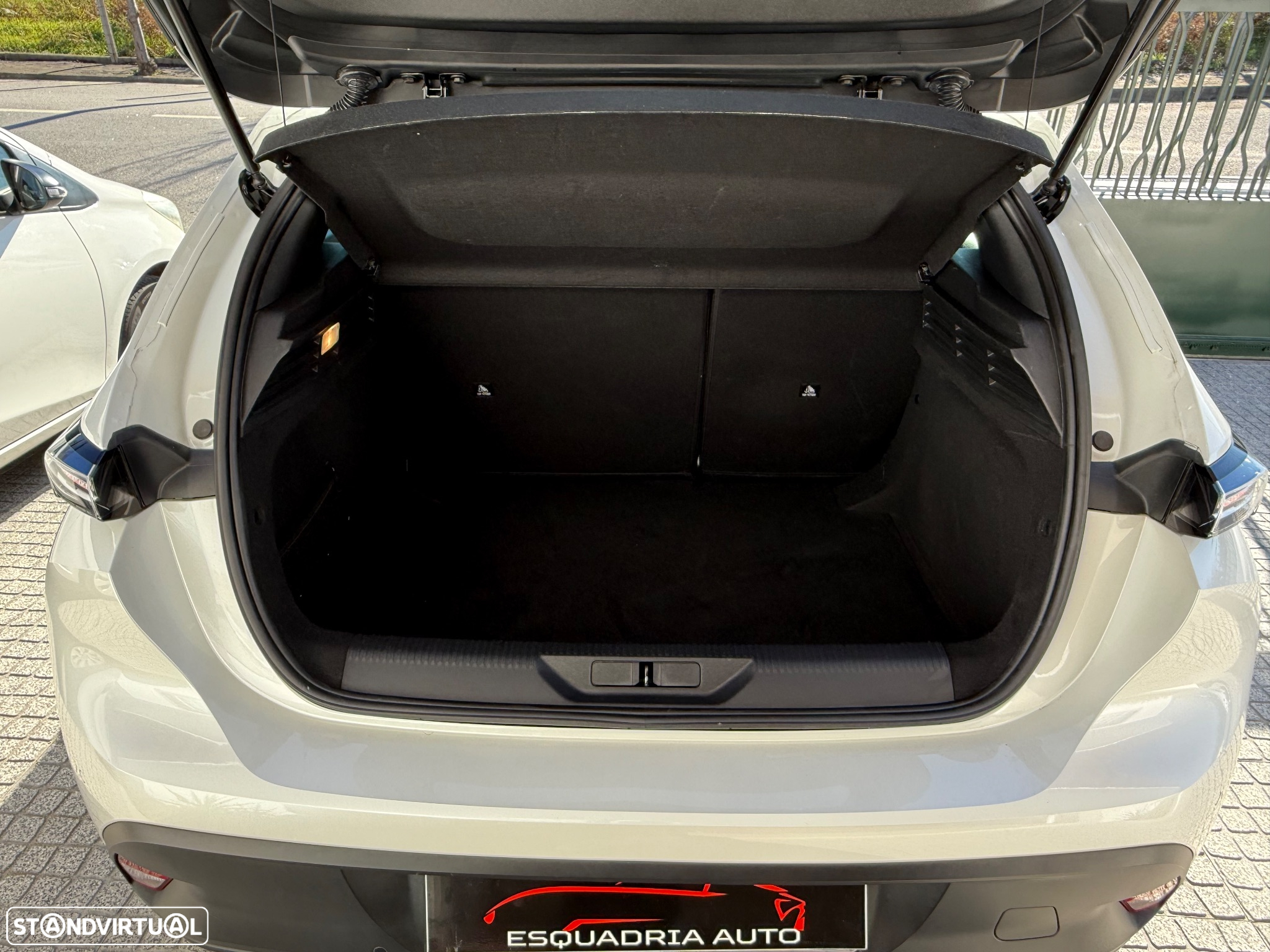 Peugeot 308 1.2 PureTech Allure Full LED - 14
