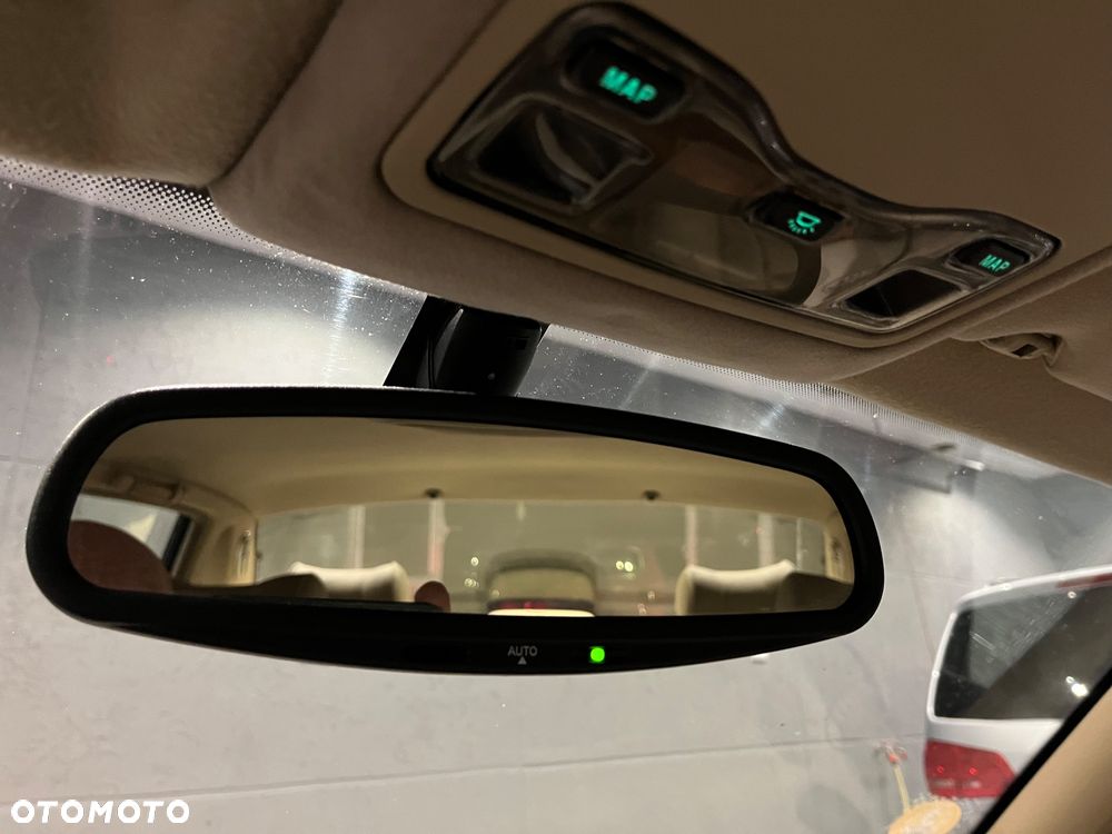 Jaguar XJ 3.2 Executive - 27