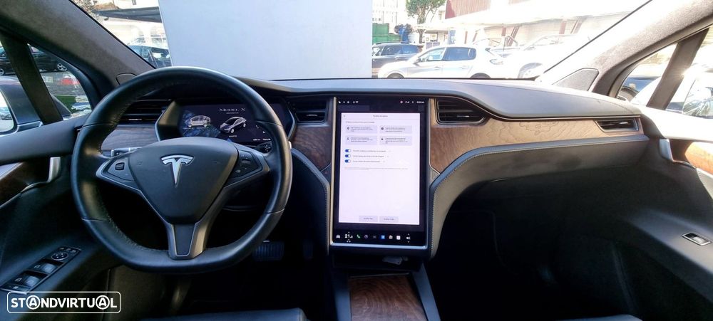Tesla Model X Long Range - 10