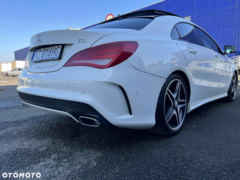 Mercedes-Benz CLA 200 CDI 7G-DCT AMG Line - 16