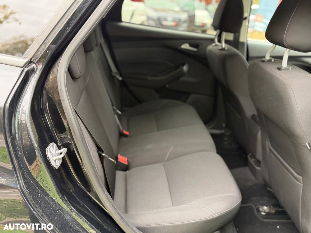 Ford Focus - 7