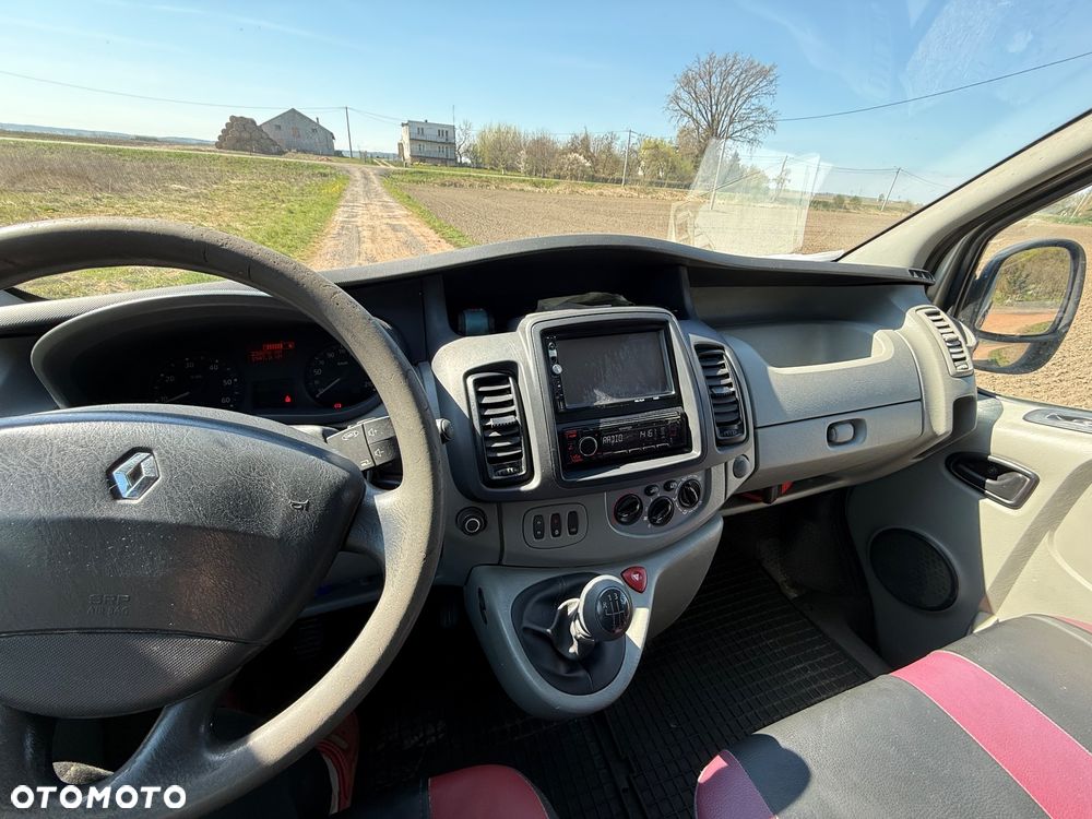 Renault Trafic - 12