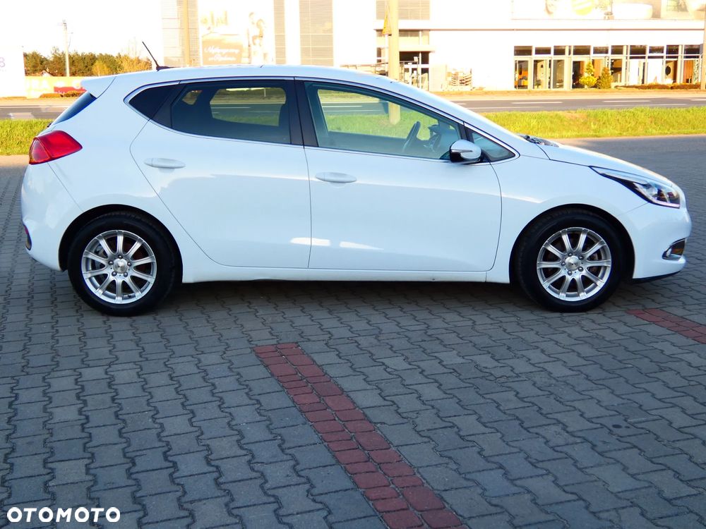 Kia Ceed 1.6 GDI Business Line - 7