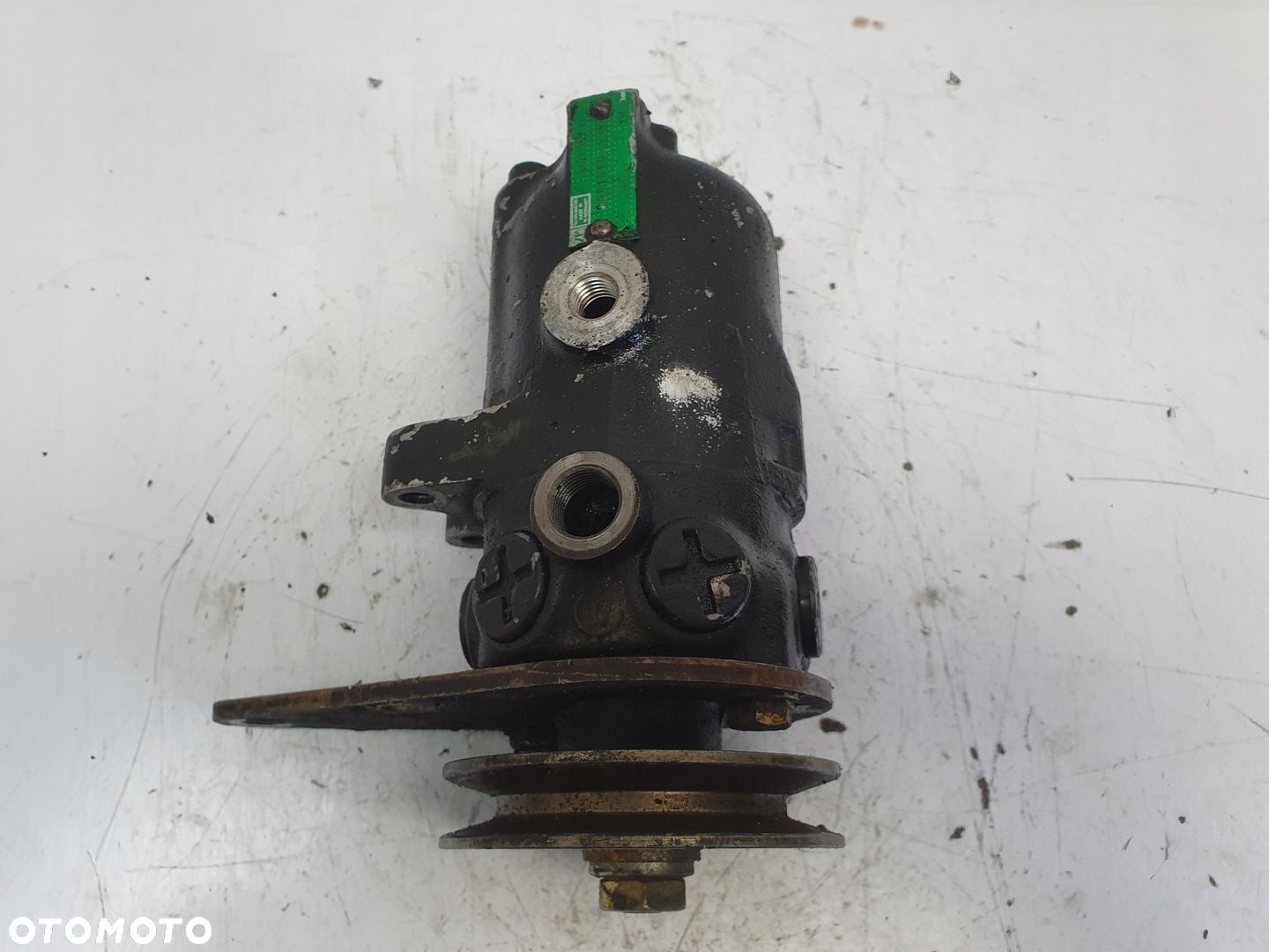Alfa Romeo 75 2.0 TS POMPA WSPOMAGANIA 8601955117 - 1