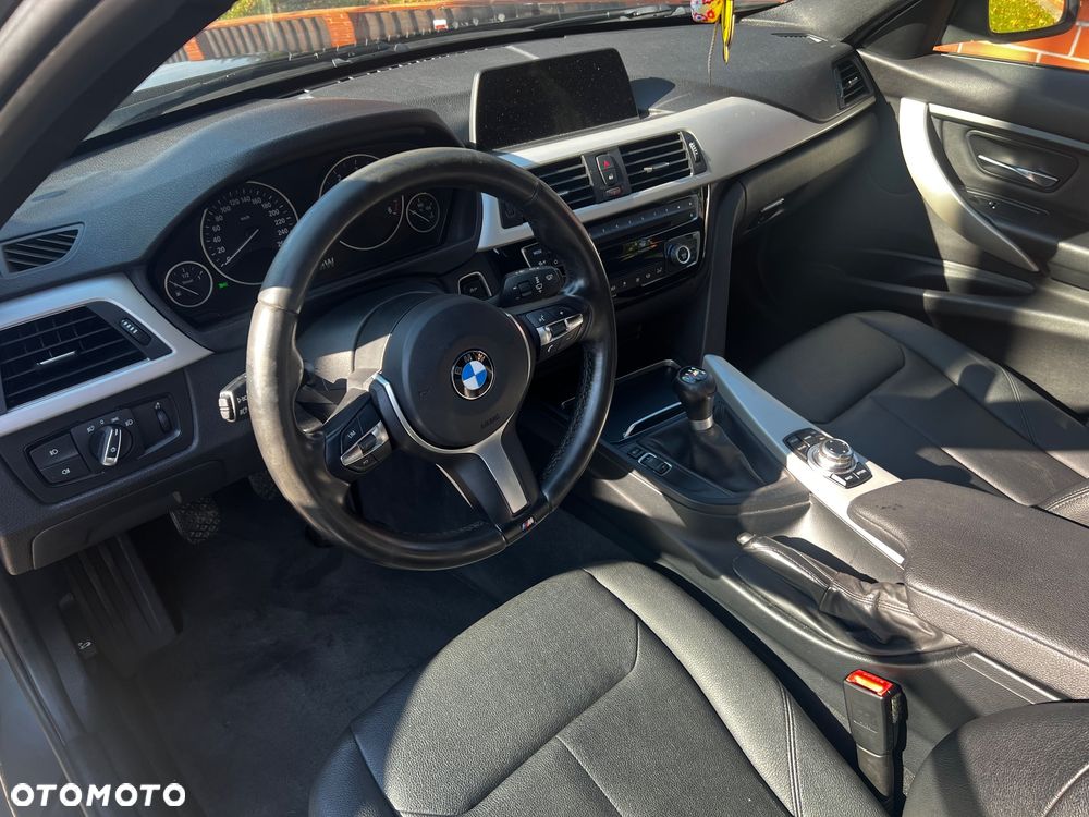 BMW Seria 3 - 25