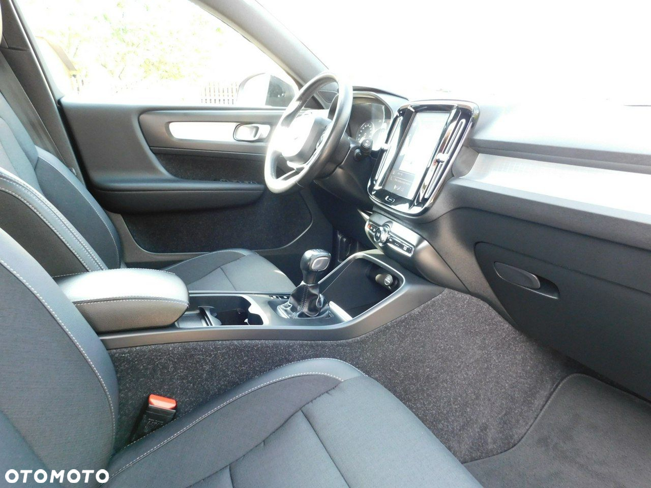 Volvo XC 40 T3 Momentum - 6