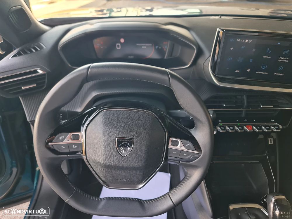Peugeot 2008 1.2 PureTech Allure Pack - 23