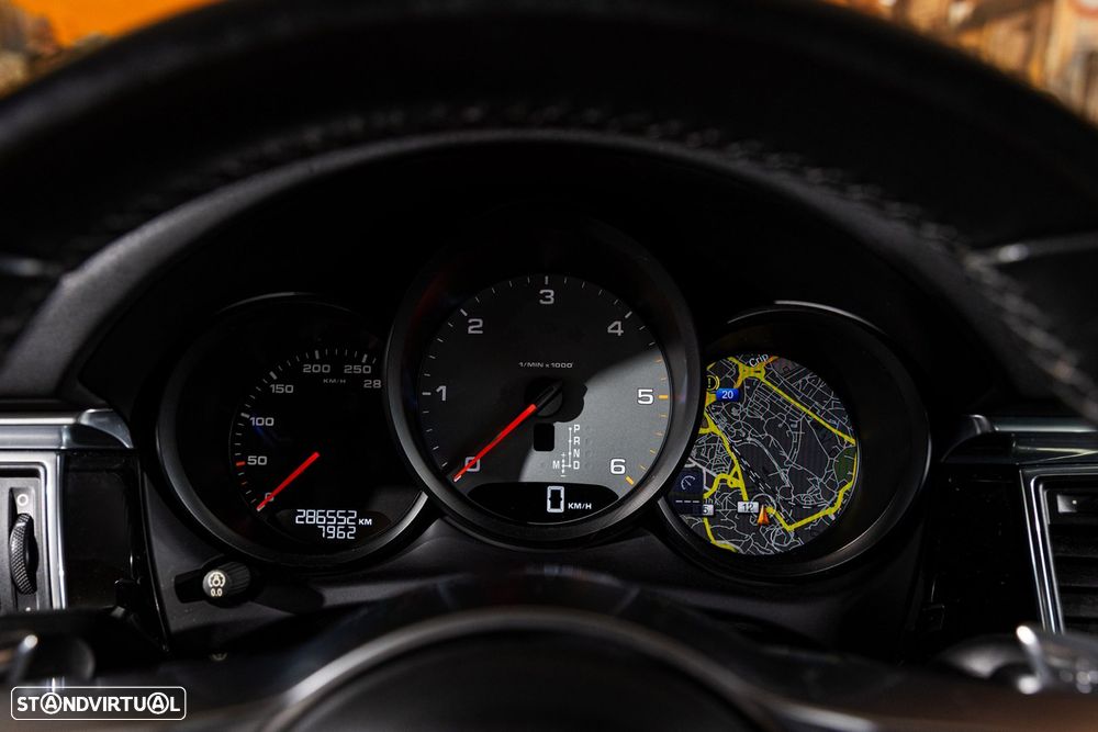 Porsche Macan S - 11