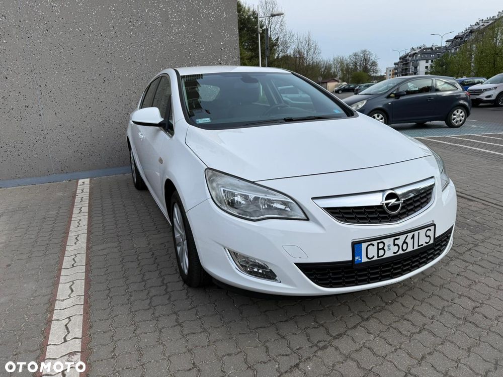 Opel Astra 1.4 T Cosmo - 2