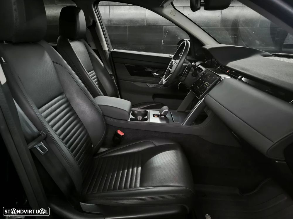 Land Rover Discovery Sport 1.5 I3 P300e AWD S - 23