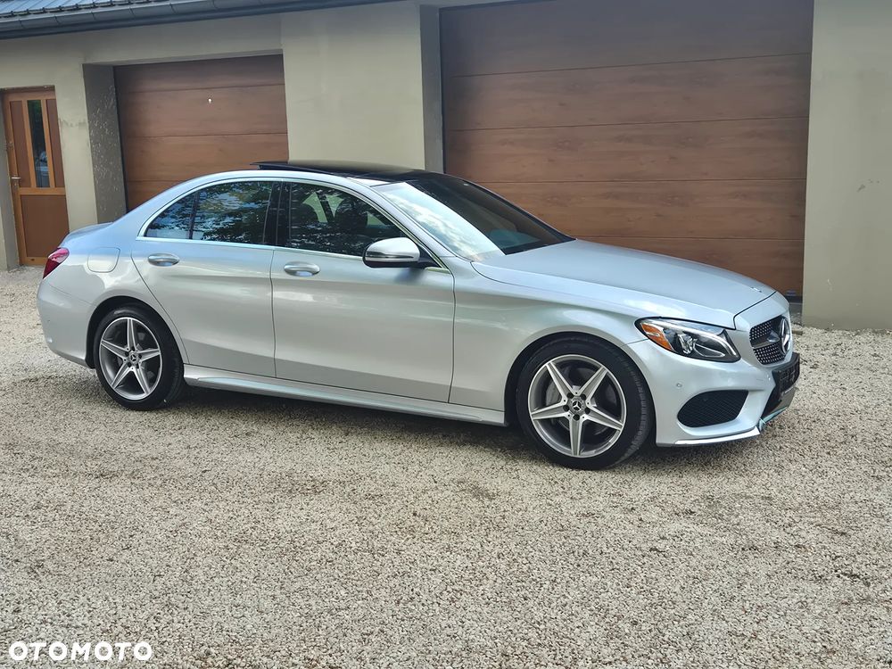 Mercedes-Benz Klasa C 300 7G-TRONIC AMG Line - 23