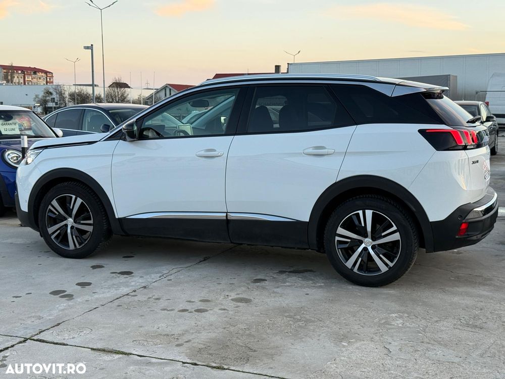 Peugeot 3008 1.2 PureTech Turbo S&S EAT8 Allure - 29