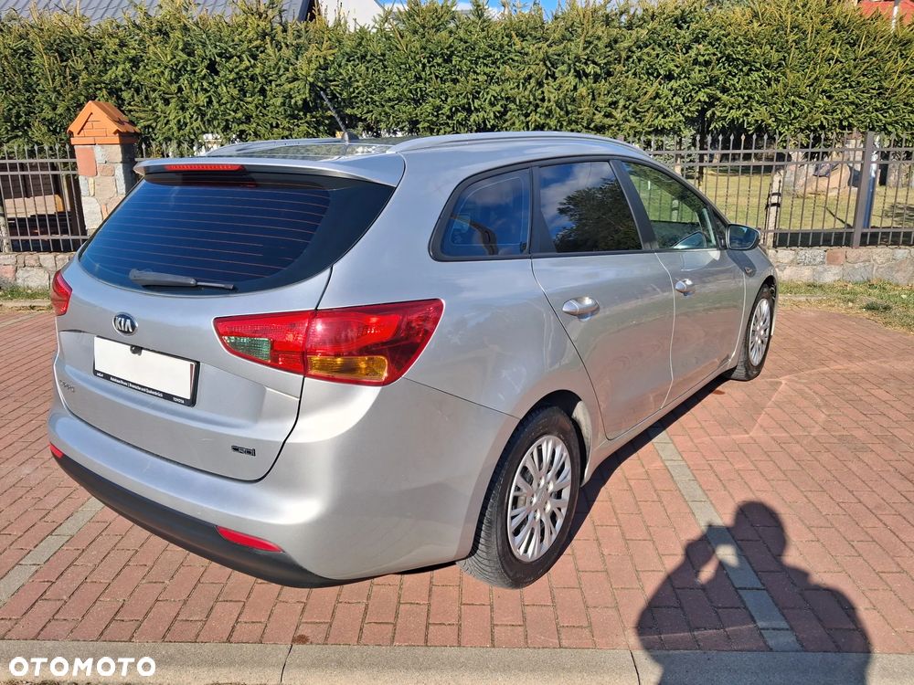 Kia Ceed - 8