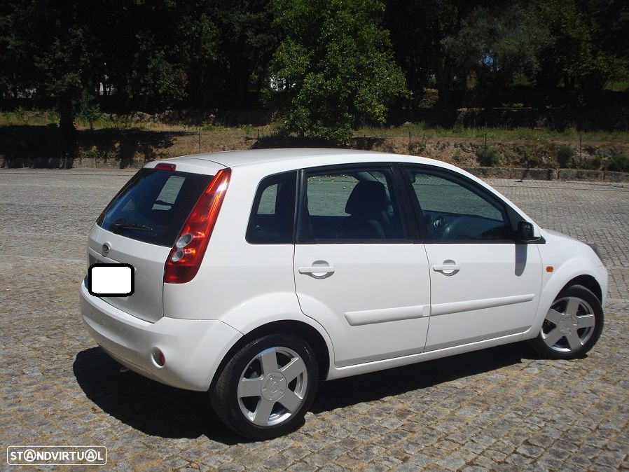 Ford Fiesta 1.4 TDCI Trend - 14