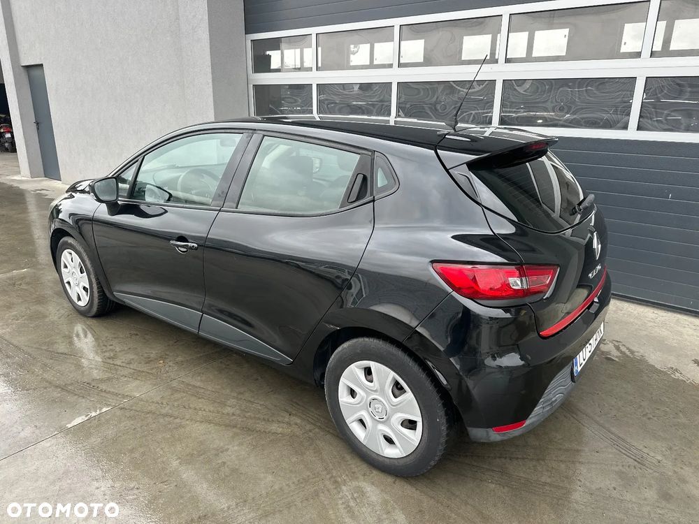 Renault Clio 1.2 16V 75 LIMITED - 3