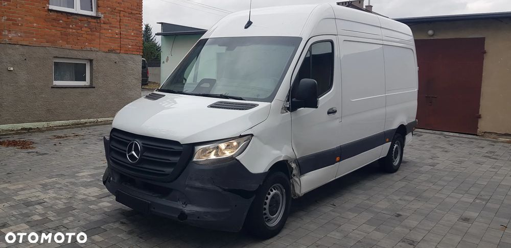 Mercedes-Benz Sprinter - 39