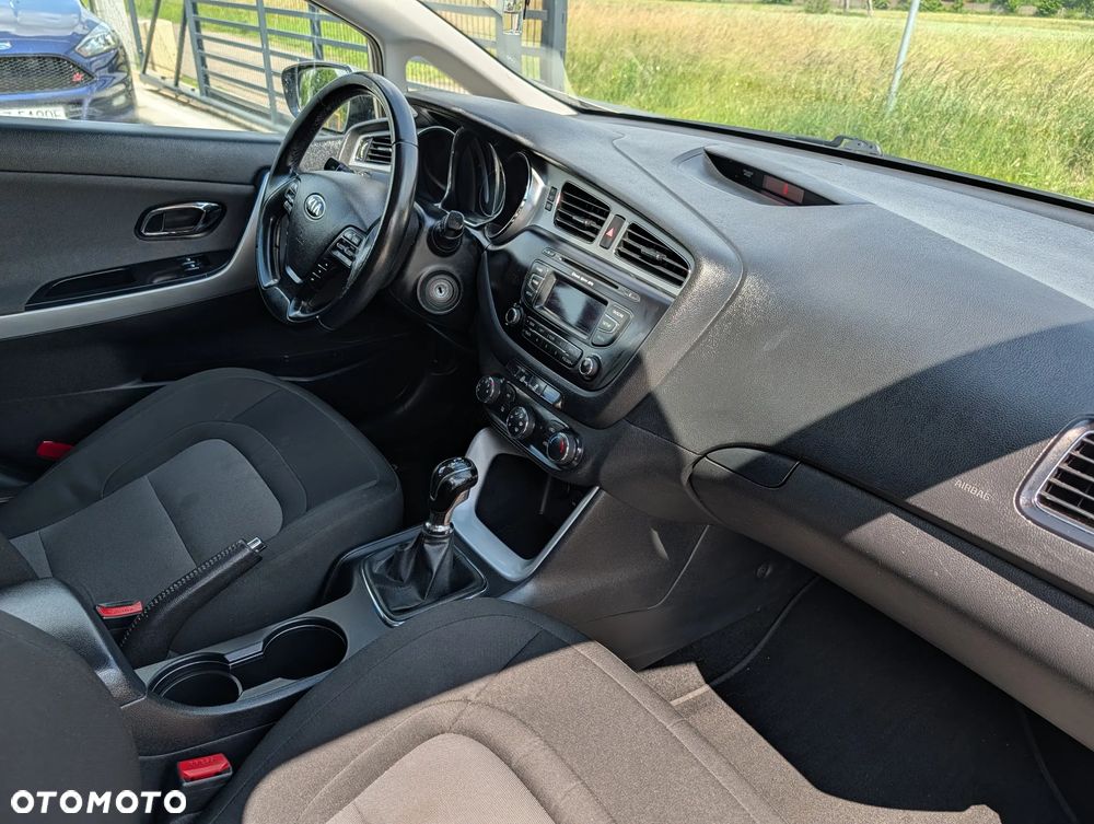 Kia Ceed 1.6 GDI M - 25