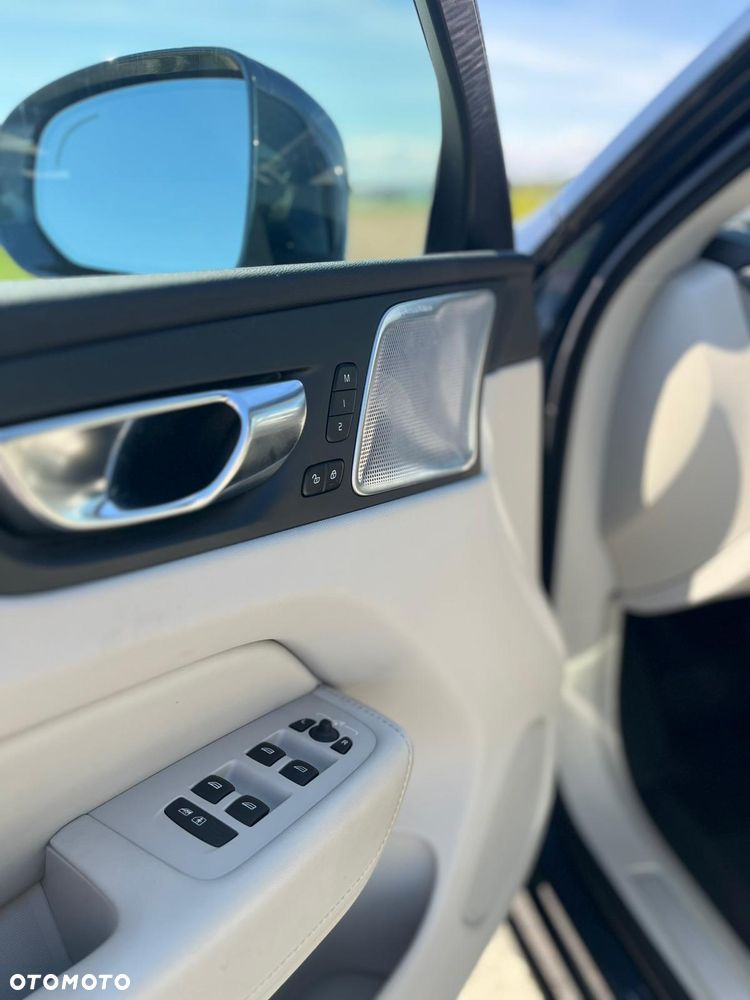 Volvo XC 60 T6 AWD Geartronic Inscription - 9