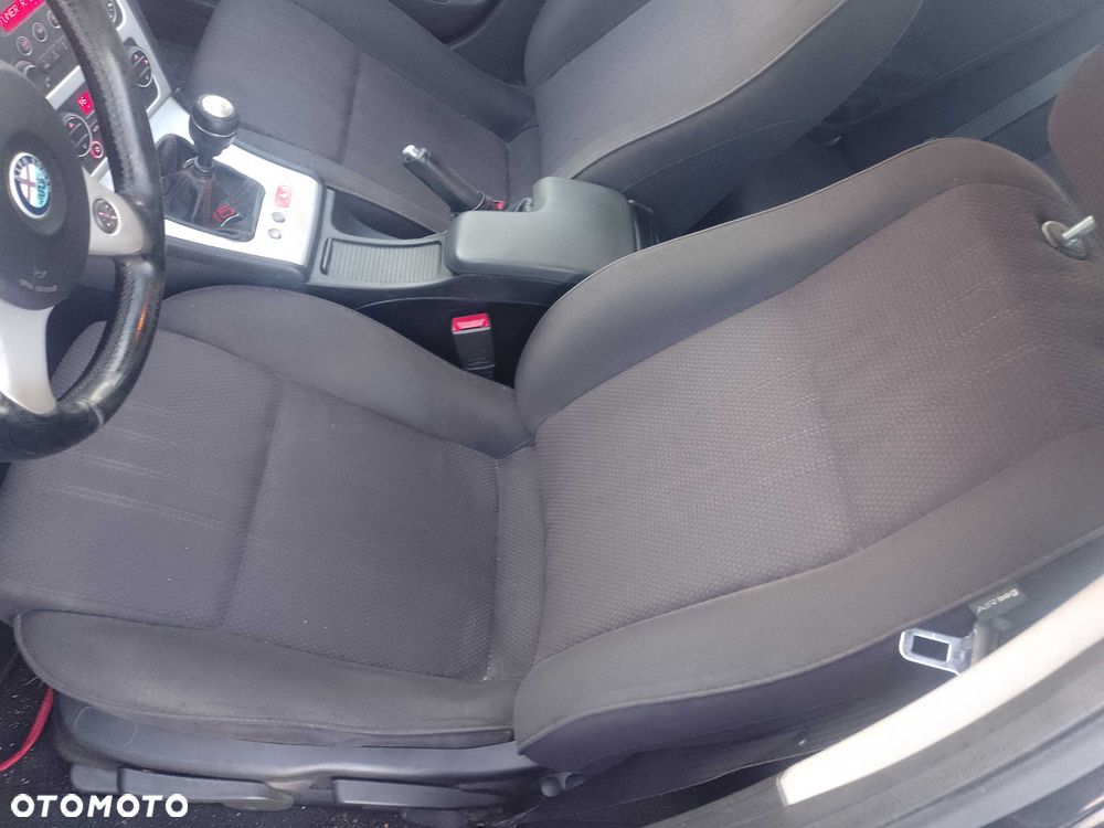 Alfa Romeo 159 - 5