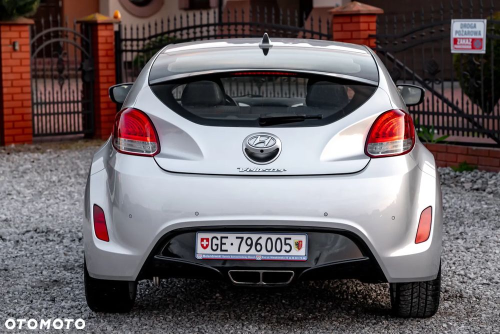 Hyundai Veloster 1.6 Premium - 12
