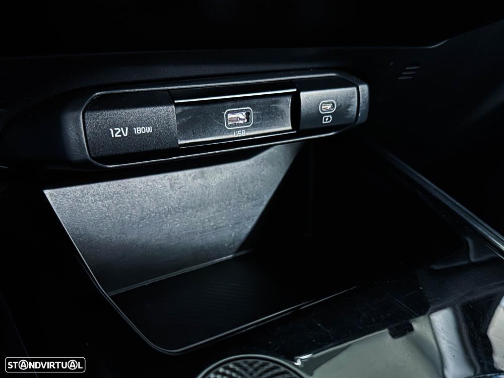 Kia Niro EV 64kWh Drive - 45