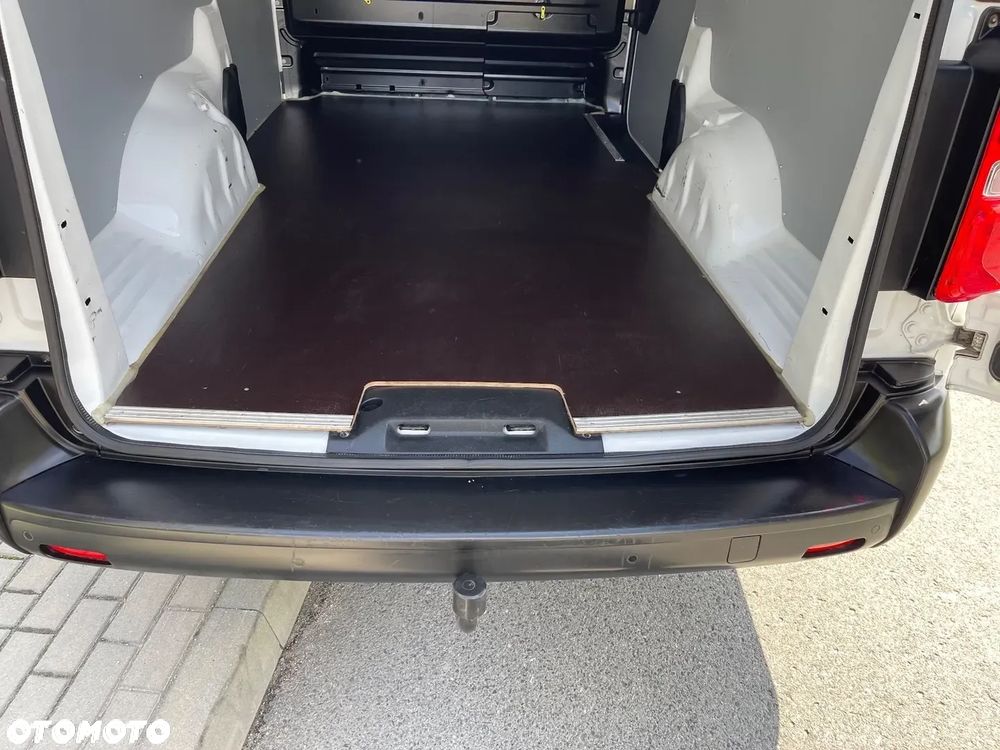 Opel Vivaro - 24